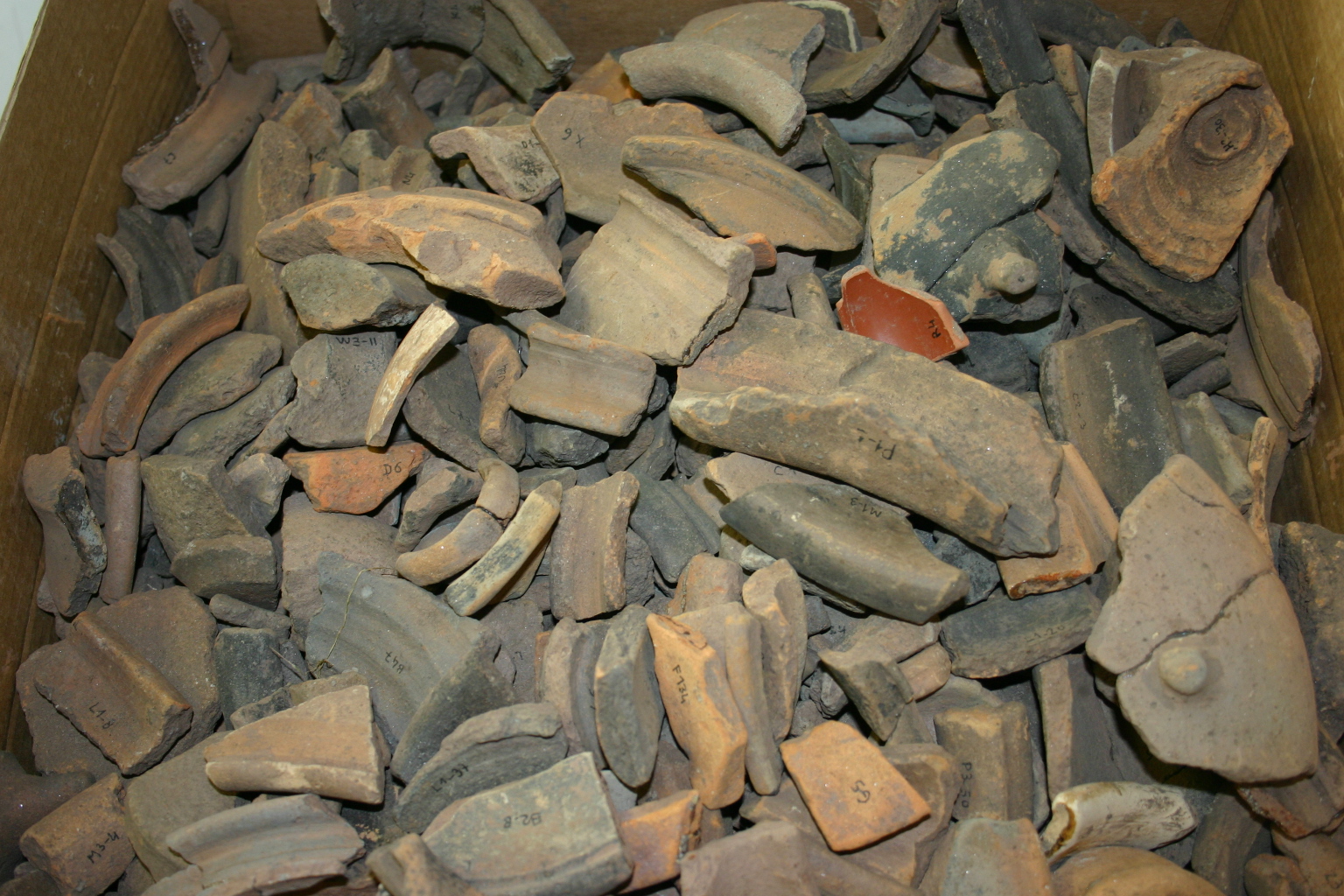 morceaux de poterie en ceramique